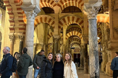 Mezquita de Córdoba, Gigliola D’Angelo, Pilar Cristina Izquierdo Gracia, Karolina Misiuk. Autor zdjęcia: Sonsoles Gonzalez Rodrigo
