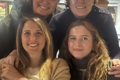 Cordoba, spotkanie z koordynatorami uczelni przymującej i partnerami programu. Na zdjęciu: Alina Constantinescu, Gigliola D’Angelo, Pilar Cristina Izquierdo Gracia, Karolina Misiuk. Autor zdjęcia: Brîndușa Havași